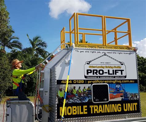 skid steer training cairns|pro lift training cairns.